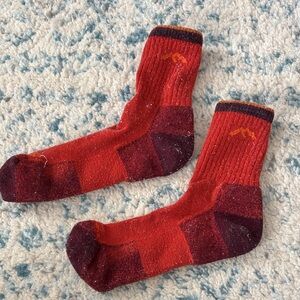 Darn tough socks size medium